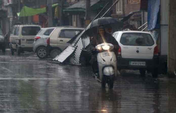 'Rains to continue till THIS date in J-K'