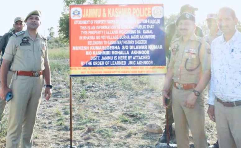 'J&K Police attaches property worth crores of a gangster in Akhnoor'