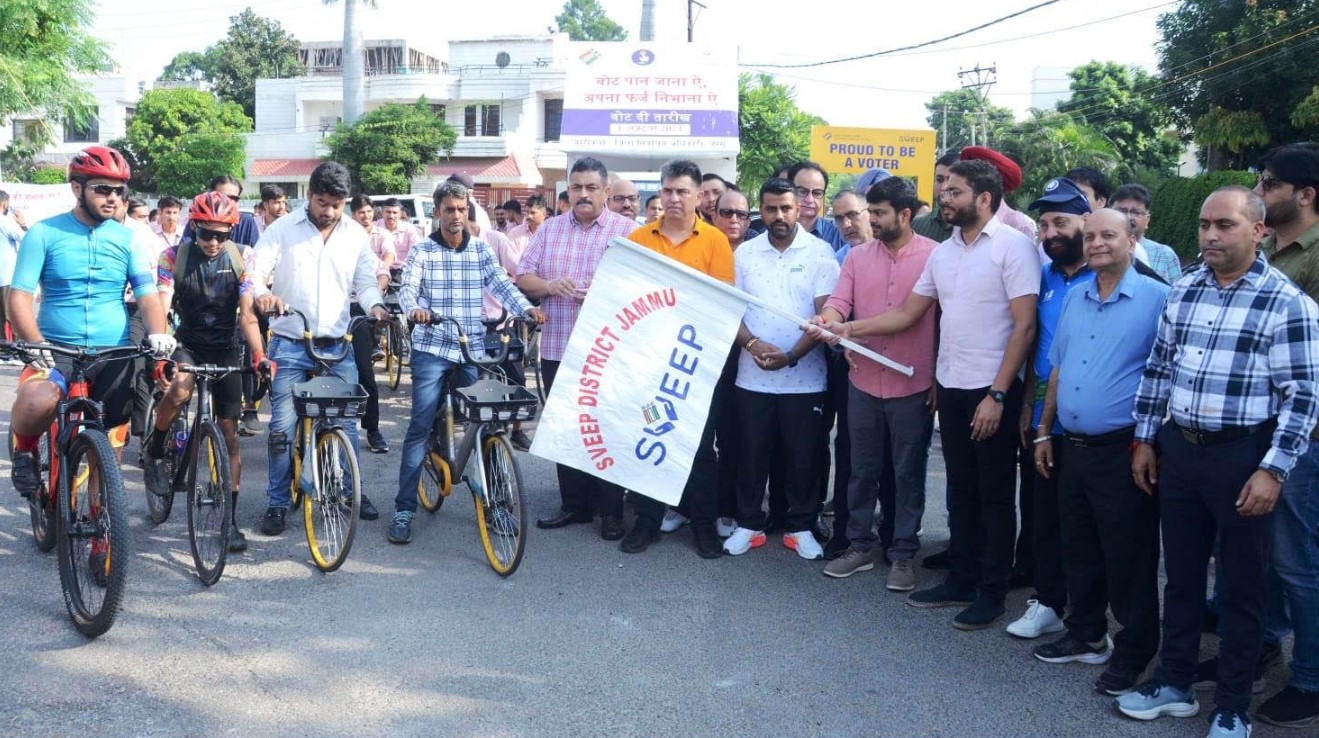 'Jammu Smart City organises bicycle rally to promote voter awareness'