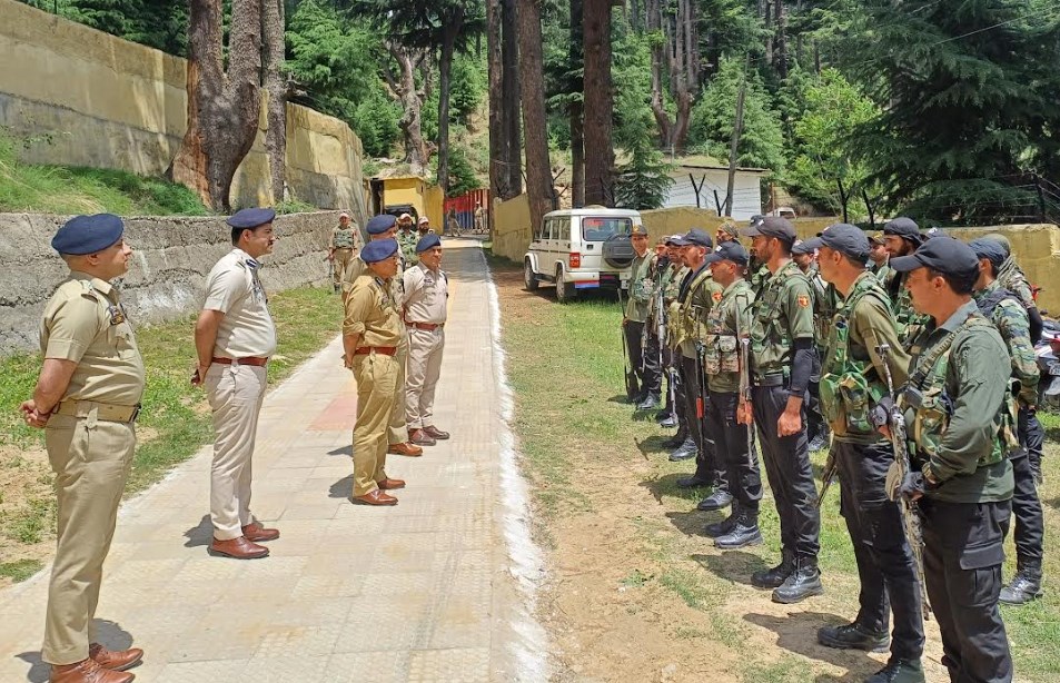 'ADGP Jammu Zone reviews security situation at Doda'