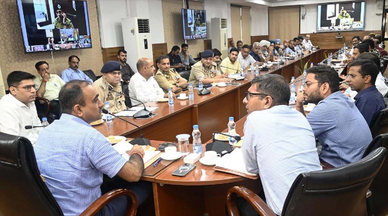 'Div Com, ADGP Jammu review preparations for Independence Day celebrations 2024 in Jammu Division'