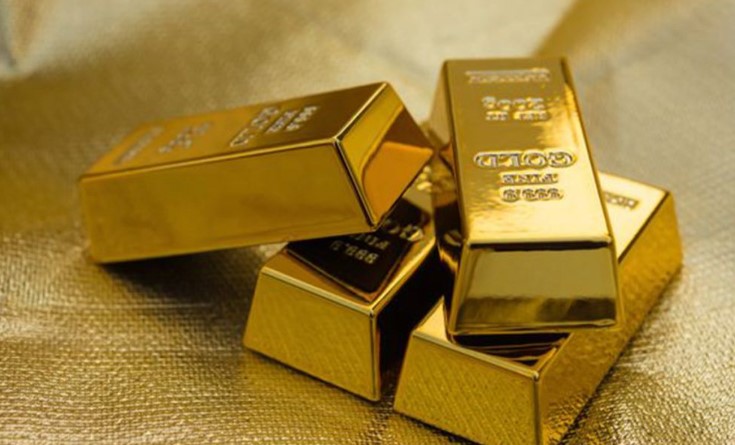 'Gold declines Rs 450 to Rs 79,550 per 10 grams; silver plunges Rs 600'