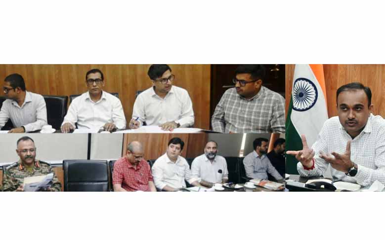 'Div Com Jammu chairs Civil Military Liaison meeting'