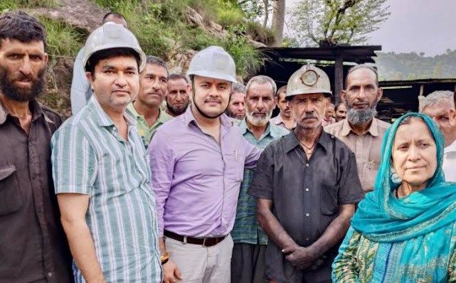 'Amit visits Kalakote Mines, addresses workers’ issues'