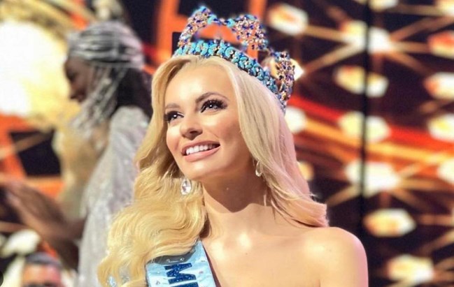 'Karolina Bielawska to be first 'Miss World' to visit Kashmir'