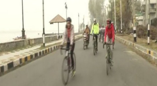 DG BSF Flags Off Special Cycle Expedition From Kashmir To Kanyakumari