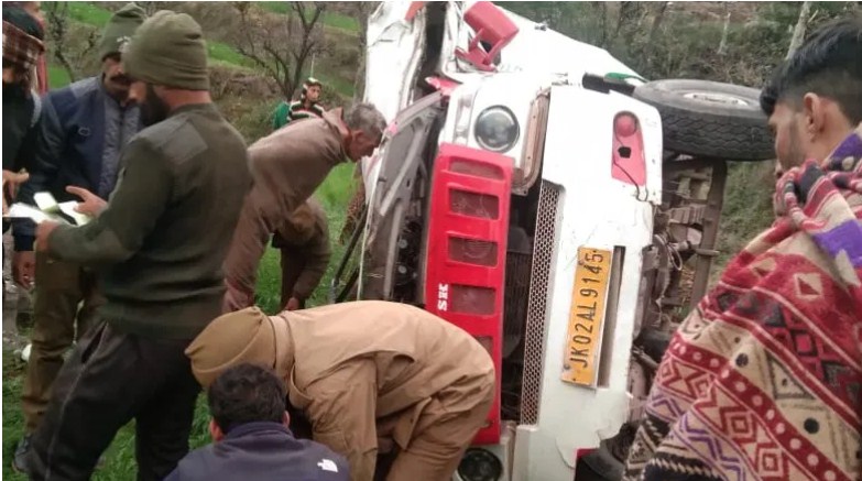 11 injured as tempo skids off road in J&K's Rajouri