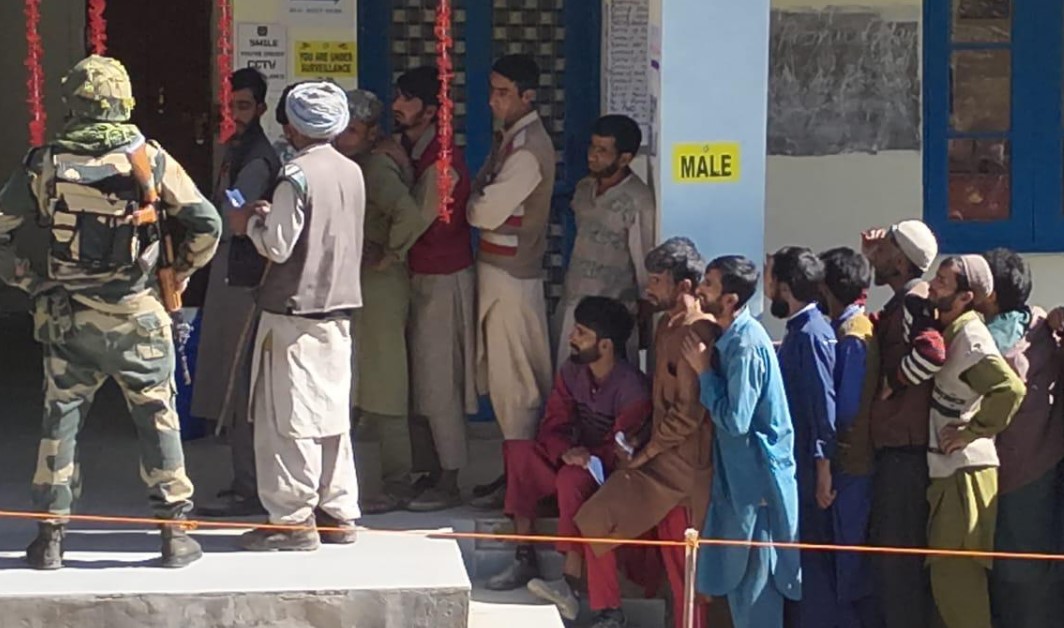 Voting concludes in J-K with voter turnout of 65. 58 pc in phase 3; counting on Oct 8