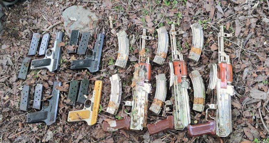 03 AK rifles, 04 pistols recovered along LoC in Tangdhar Kupwara: Police