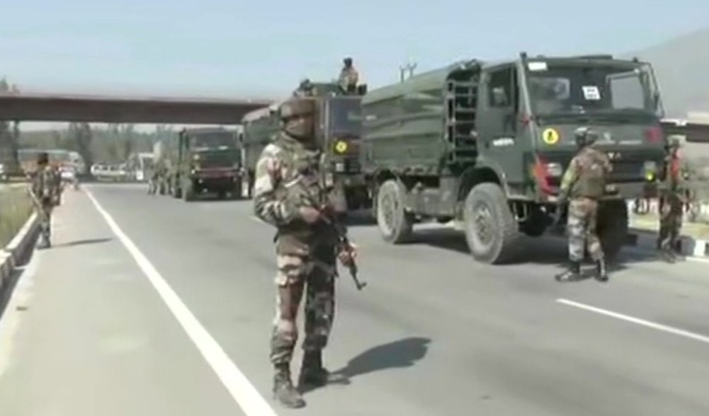 Terrorists attack joint forces near Kandizal Bridge in Jammu and Kashmir's Pampore; 5 jawans injured