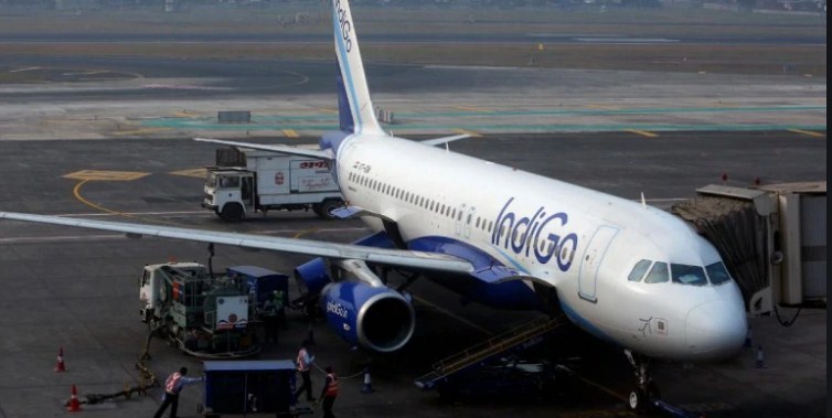 Flight operations affected at Srinagar airport for 8th day