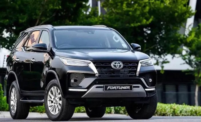 Government releases funds for purchase of 8 Toyota Fortuners for J&K CM