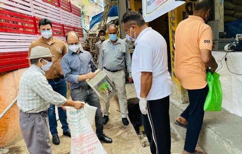 Samba admin starts distribution of free ration under PM-GKAY