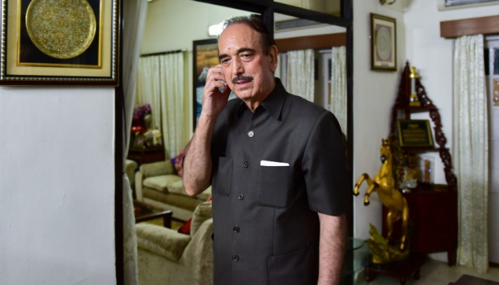 Amit Shah assures Azad to set up spl helpline for stranded J&K students, labourers: Congress