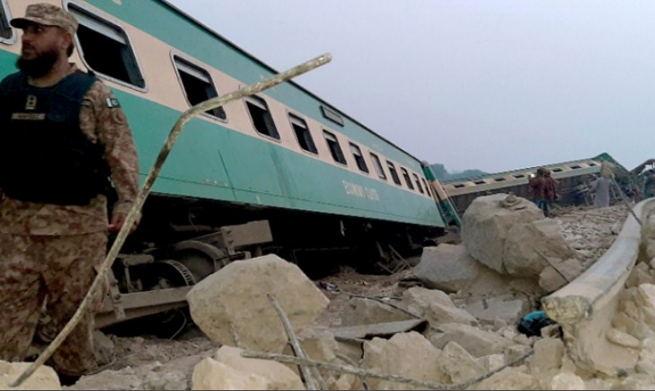 Pakistan: 30 killed, over 50 injured as two passenger trains collide in Sindh's Ghotki