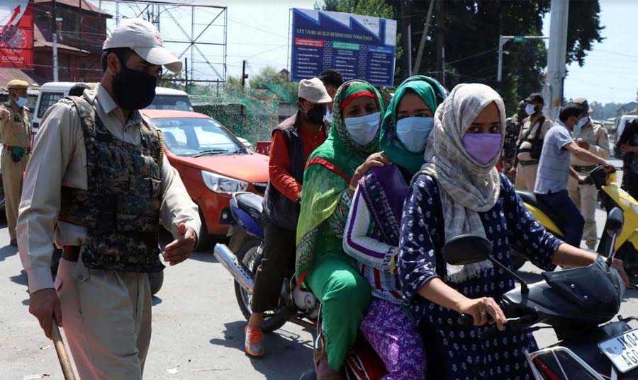 Strict restrictions in Kashmir amid rise in COVID-19 deaths, fresh cases