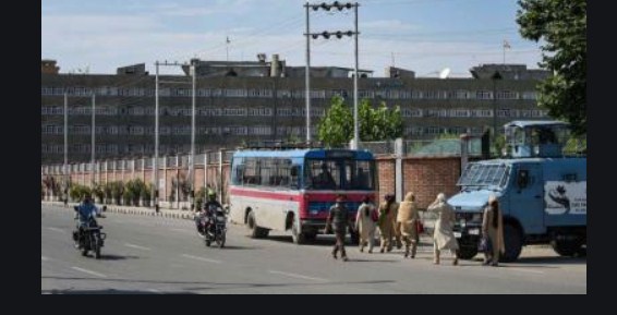 Passes to be issued to govt officials to strictly implement COVID curfew in Srinagar: Admin