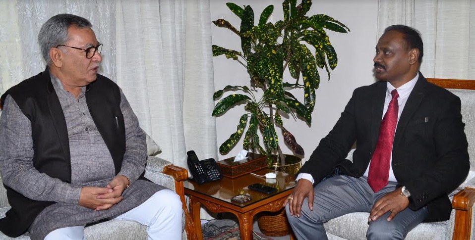Advisor Khan meets Lt. Governor