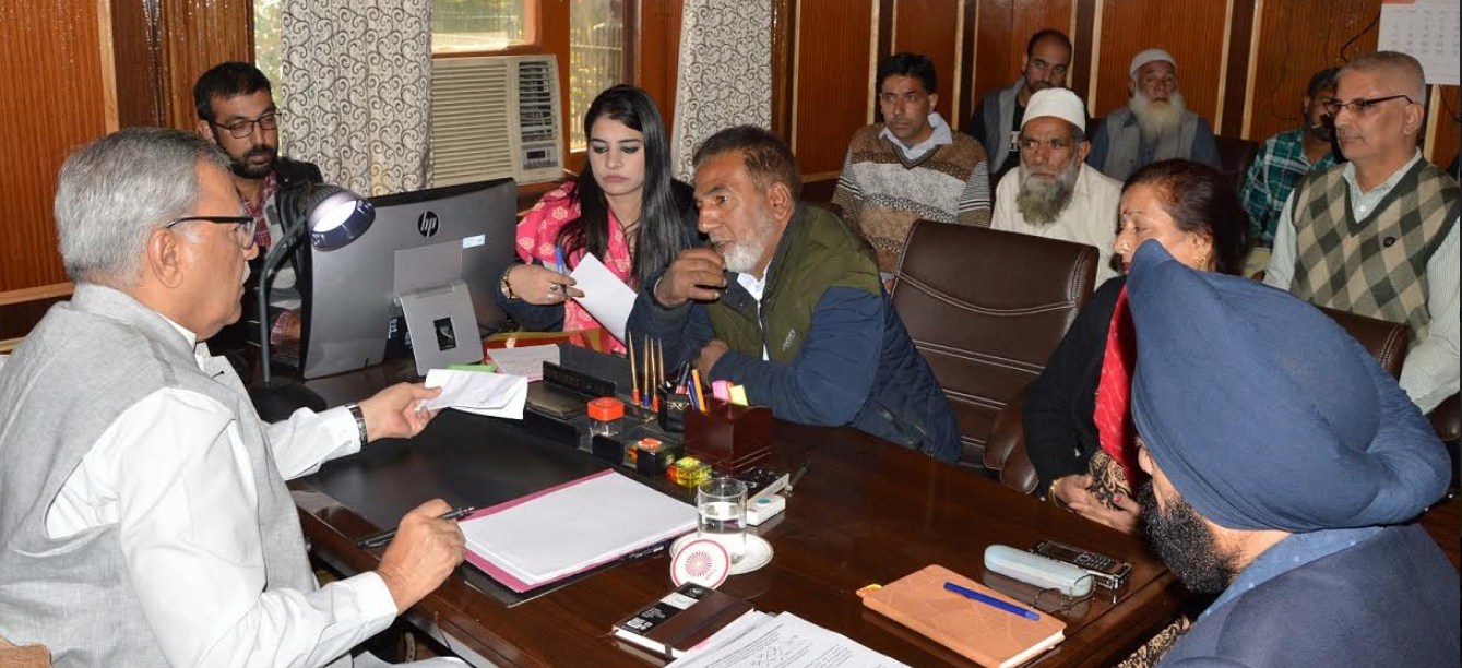 Govt committed to welfare of people: Advisor Khan