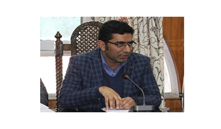 Aim is to find permanent solutions to road problems in the city: DC Srinagar