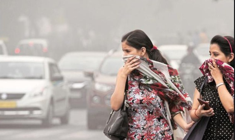 Delhi air pollution likely to enter 'emergency' zone today; no improvement for next 2 days