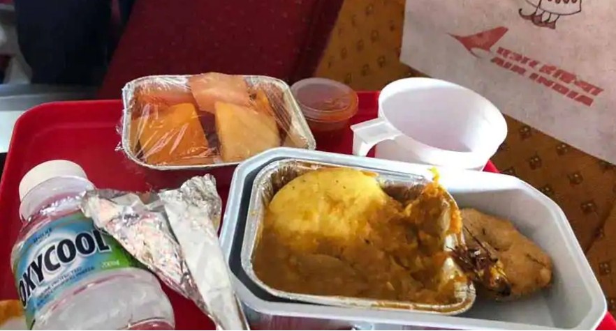 Centre allows airlines to serve meals on domestic, international flights; issues SoP