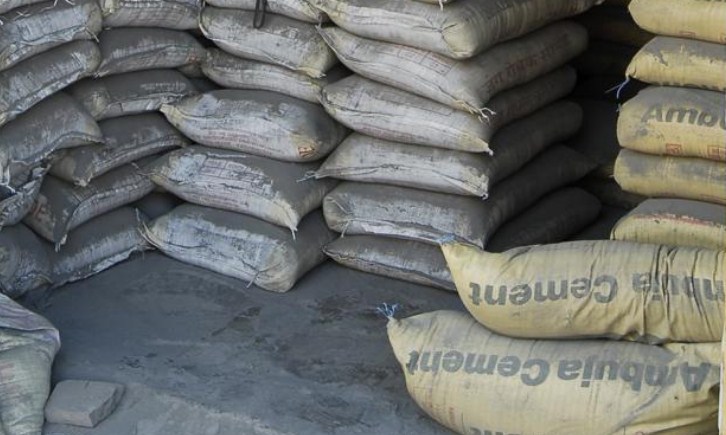 LMD raids cement establishment of Ambuja, ACC, JK wall putty,  Sale of 59000 deceptive bags stopped, fine imposed