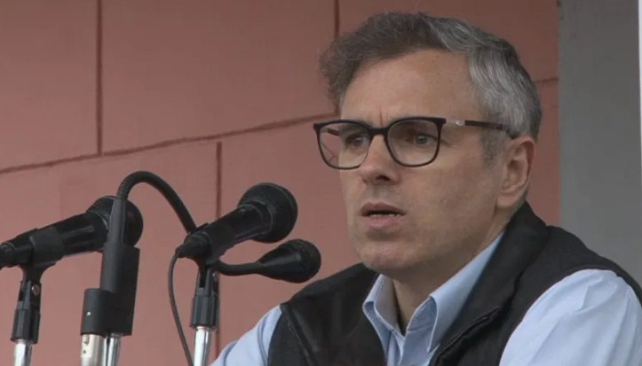 Senior journalists parachuted in Srinagar to tell the nation how normal everything is: Omar