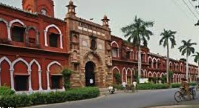 Coronavirus: 3 AMU PhD students who escaped from a quarantine facility found in Kashmir, 1 still untraceable