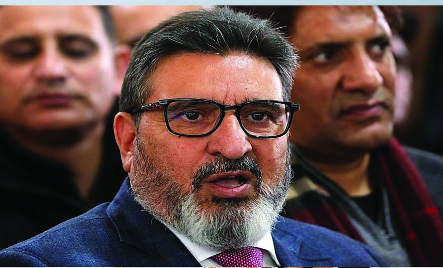 10 political activities join Apni Party in Kashmir