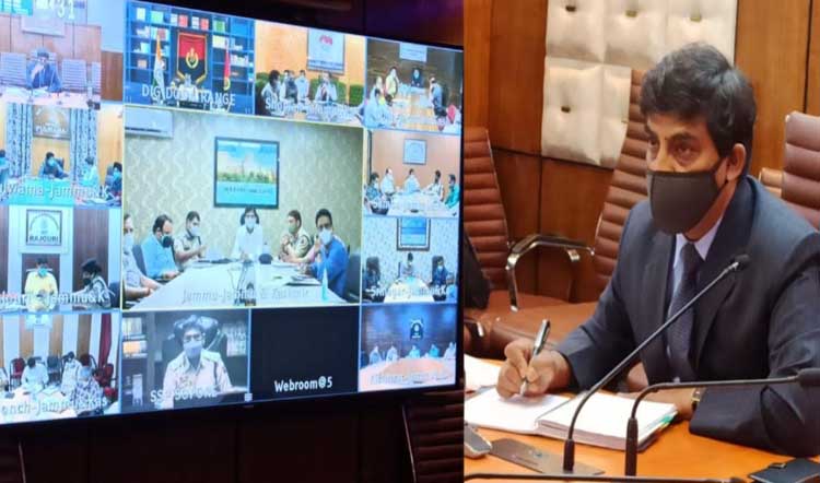CS Dr. Arun Kumar Mehta chairs maiden meeting with DCs, SPs