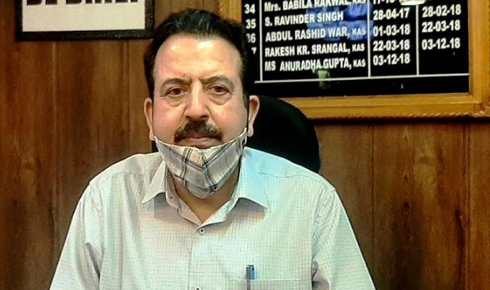 Dr. Ravi Shankar Sharma assumes charge as Director School Education Jammu