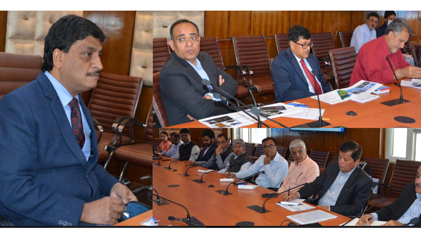 Chief Secretary holds meet with STP Pune
