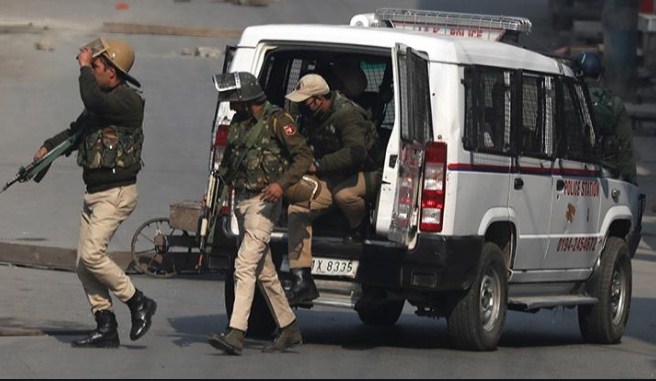 12 arrested for defying lockdown orders in Jammu and Kashmir
