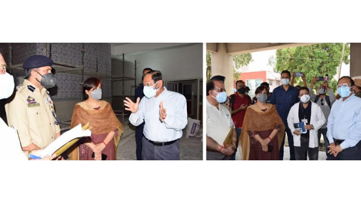 Advisor Bhatnagar Visits District Samba, reviews COVID situation