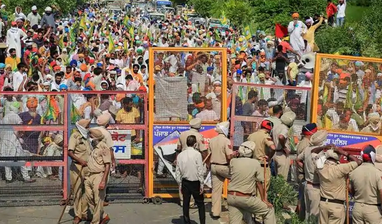 Farmers to be allowed into Delhi, says top cop, identifies protest site for them