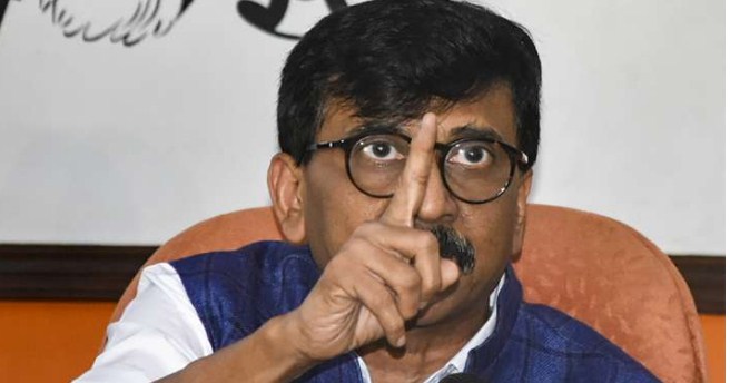 Shiv Sena throws its weight behind troubled NCP leader Anil Deshmukh, rules out his resignation