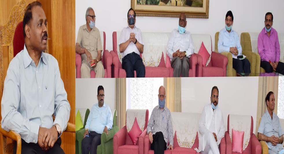 Delegation of Baba Amarnath and Buda Amarnath Yatri Niyas calls on Lt Governor