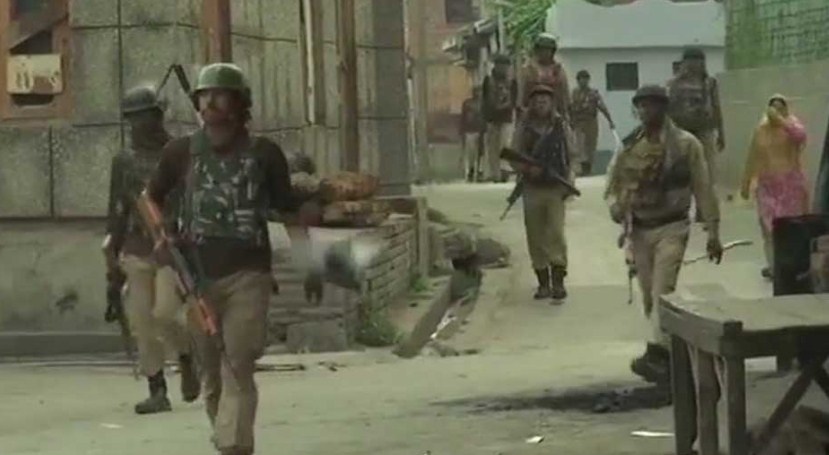 Srinagar: Terrorists Hurl Two Petrol Bombs At Market In Batmaloo Area