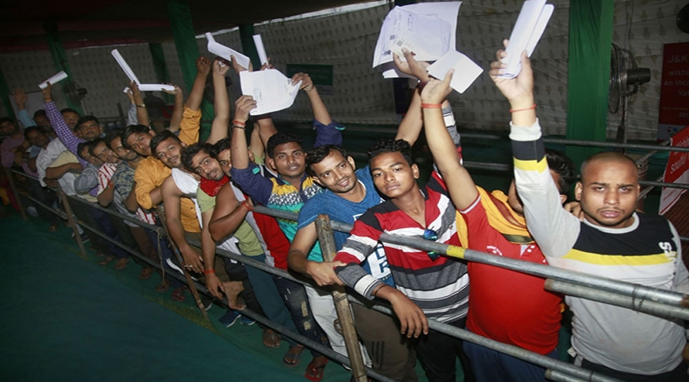 Another batch of 2,416 pilgrims leave Jammu for Amarnath Yatra