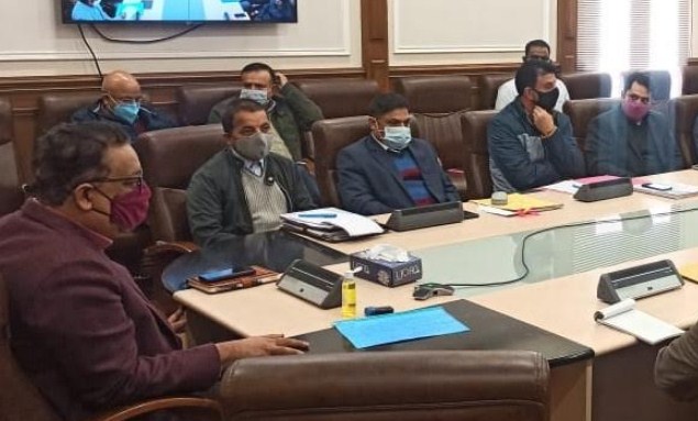 Navin Choudhary assesses permission, supply availability of Petroleum Derived Spray Oils in J&K