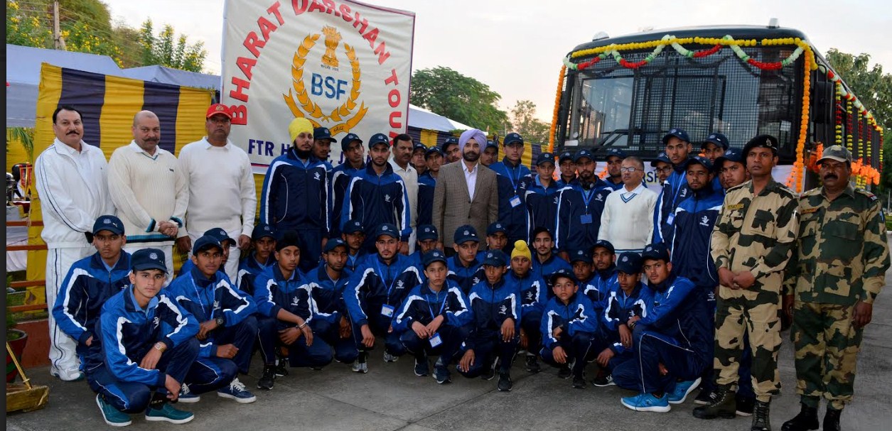 BORDER SECURITY FORCE FLAGS OFF THE 19TH BHARAT DARSHAN TOUR FROM JAMMU REGION