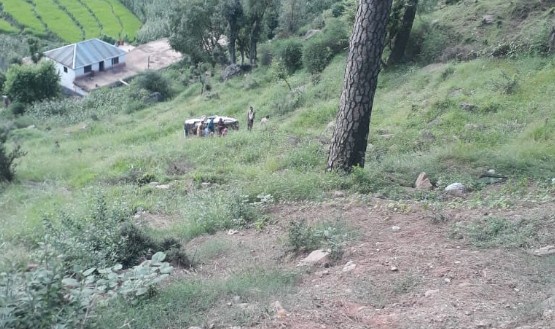 New born baby among three killed, five injured after Vehicle falls into gorge in Udhampur