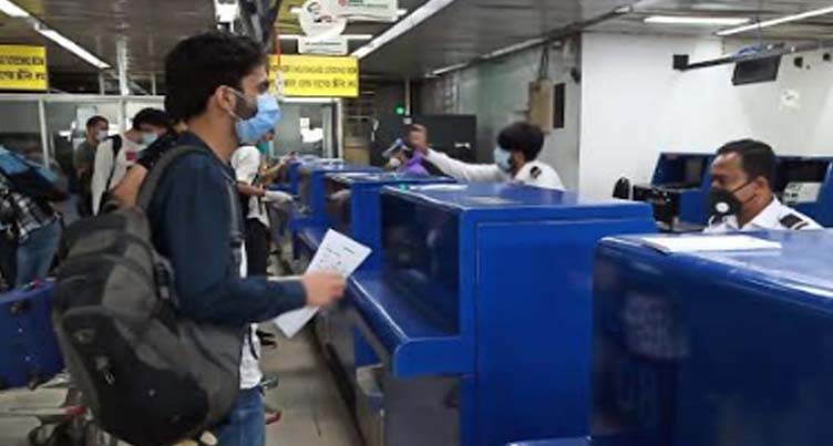 169 students evacuated from Bangladesh arrive in Srinagar
