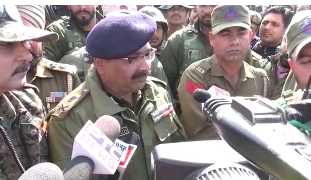 Truck driver ferrying JeM militants cousin of Pulwama suicide bomber: DGP Dilbag Singh
