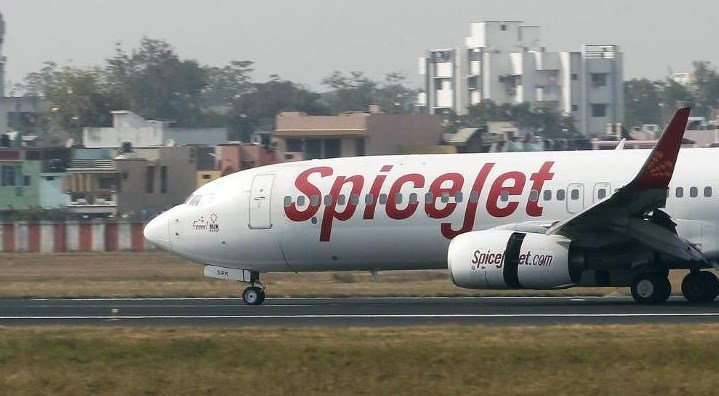 DGCA suspends licences of 2 Spicejet pilots for violation of rules in two separate cases