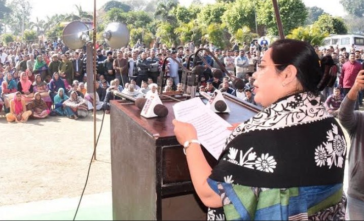 Union MoS lays foundation stones for roads at Marh, Bhalwal