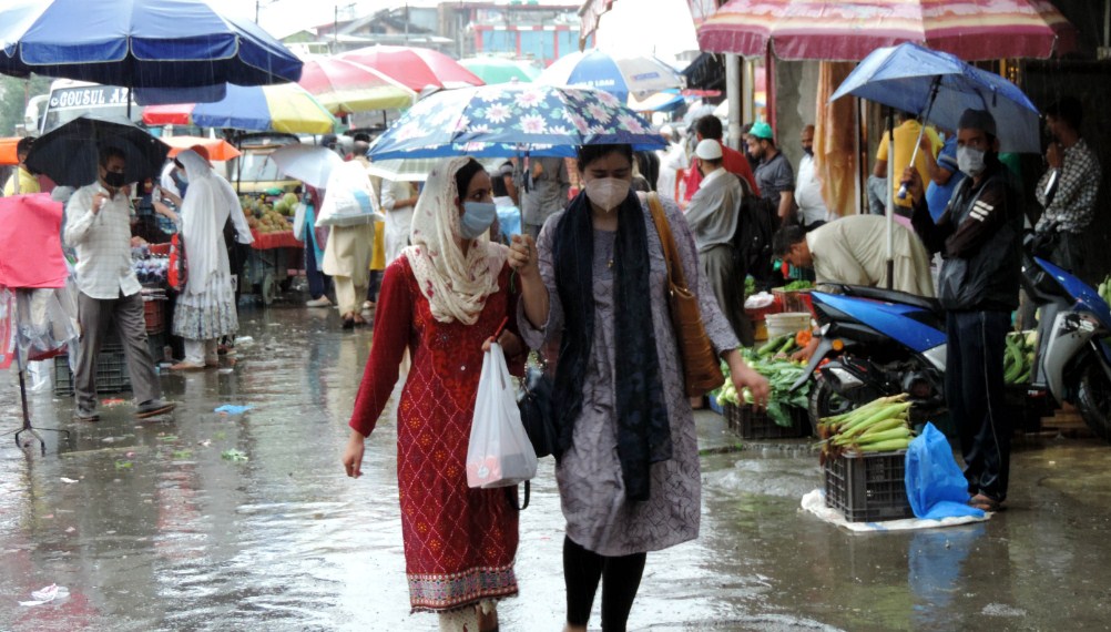704 new COVID19 cases reported from J&K today; 195 from Jammu and 509 from Kashmir division, total number of cases 34480