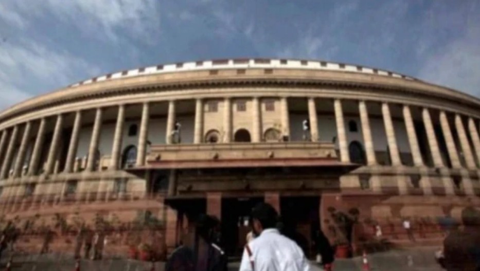 Centre questions maintainability of plea in HC to prevent J&K MPs from entering Parliament