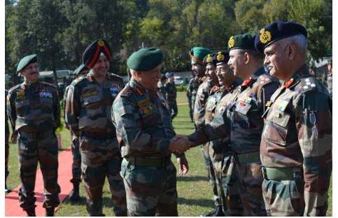 Army chief visits northern command, asks troops to be aggressive